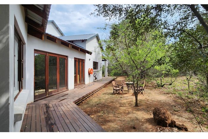 For Sale: 186 Ha Farm in Bela Bela Rural with game fencing and off-grid living.