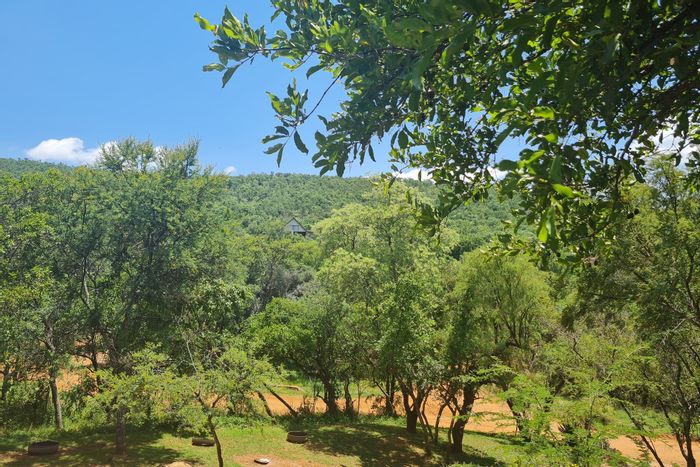 Vacant Land Residential in Kranspoort For Sale – Secure estate, wildlife, community amenities.