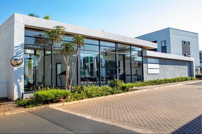 2-Bedroom Apartment For Sale in Ballito Central with parking and local amenities.