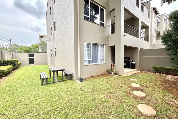 Bryanston Apartment For Sale: 2 beds, 2 baths, secure complex, garden access.