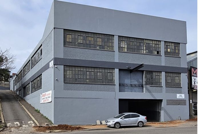 Industrial property to rent in Clairwood, featuring multiple floors and loading facilities.