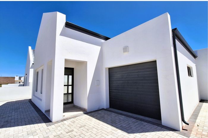 House For Sale in Britannia Beach Estate: 3 beds, eco-friendly, steps to beach.