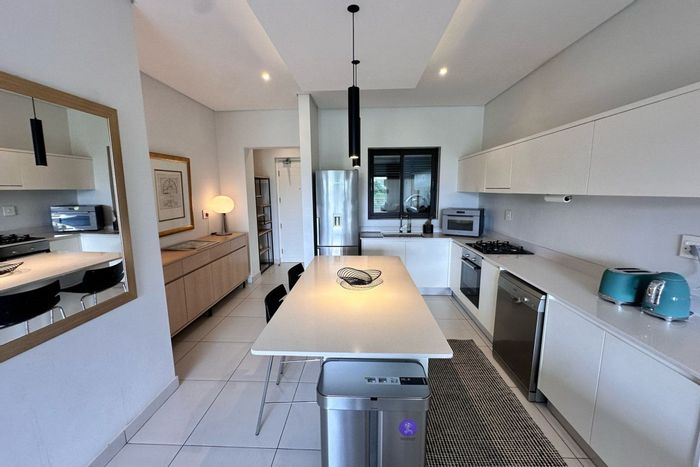 Hyde Park Apartment For Sale: 2 Bedrooms, pool, gym, concierge, secure parking.