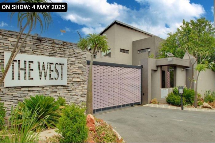 For Sale: 3-Bedroom Townhouse in Ferndale with Pool, Double Garage, and Security.