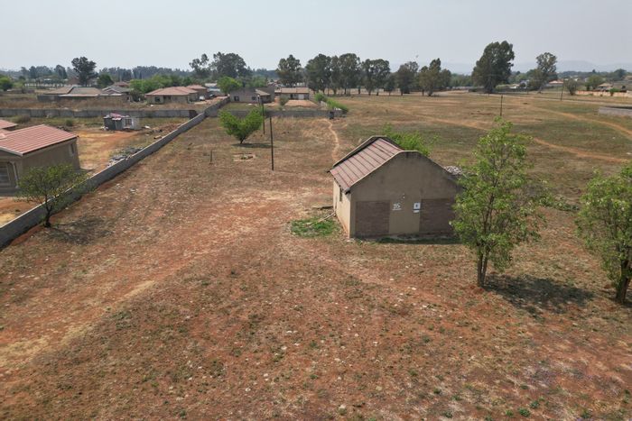 Vacant Land Residential For Sale in Henley On Klip with utilities and flat.