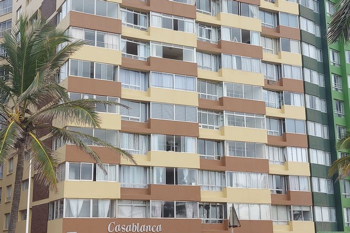 Beachfront Apartment in South Beach For Sale – Steps to uShaka Marine World.