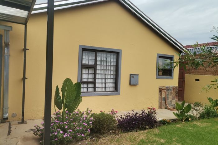House for Sale in Pimville Zone 1: 3 Bedrooms, Garden, Parking, Convenient Location.