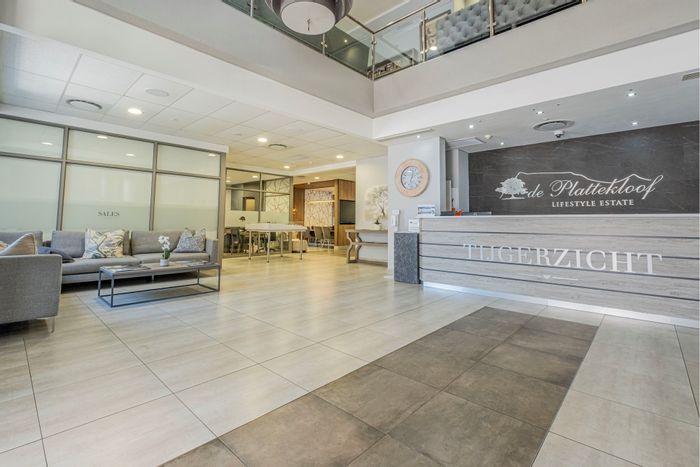 For Sale: Unique Plattekloof Apartment with clubhouse, gardens, and 24/7 care access.
