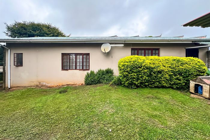 For Sale: 2-bed, 2-bath house in Prestbury, gated community near gardens and schools.