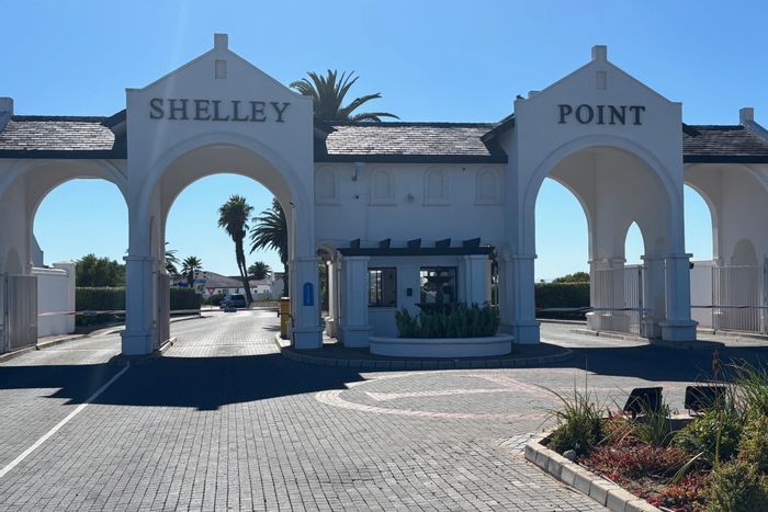 For Sale: House in Shelley Point with 3 beds, double garage, inverter, and patio.