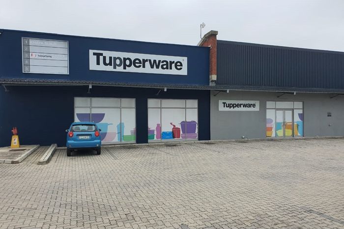 Retail space in Korsten to rent, 980m², customizable layout, ample parking.