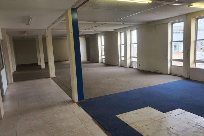 To Rent: 1000m² Office in North End with flexible layout and 24-hour security.