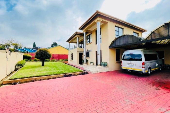 For Sale: Meredale House with 5 bedrooms, pool, cottage, and ample parking.