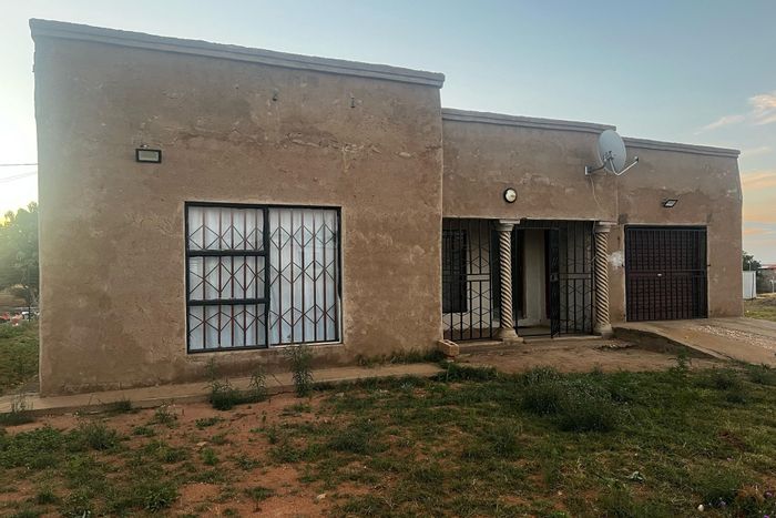 2-Bedroom House To Rent in Mankweng, near Paledi Mall, available now.