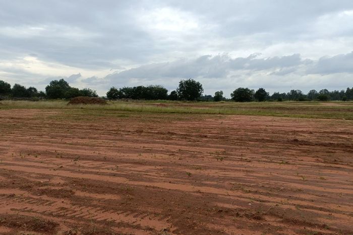 Vacant land for sale in Riversdale, 1000sqm near Riverstone Mall.