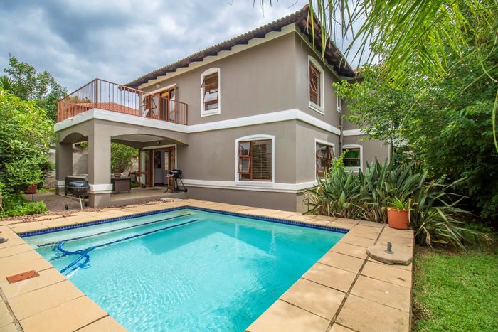 3-Bedroom Cluster in Maroeladal To Rent, Pool, Garden, 24-Hour Security.