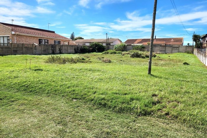 Vacant Land Residential For Sale in C Place - 713m², ideal for development.