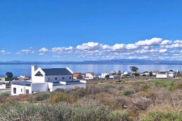 Coastal house for sale in St Helena Views with ocean views and energy efficiency.