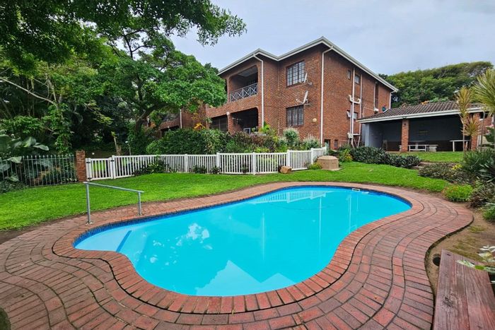 For Sale: 2-Bedroom Apartment in Scottburgh Central with Pool and Beach Access.