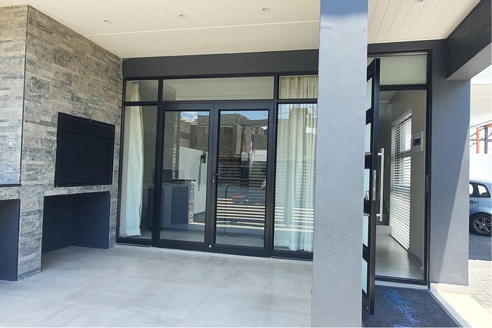 For Sale: Secunda Central Apartment with 2 beds, secure complex, and fiber internet.