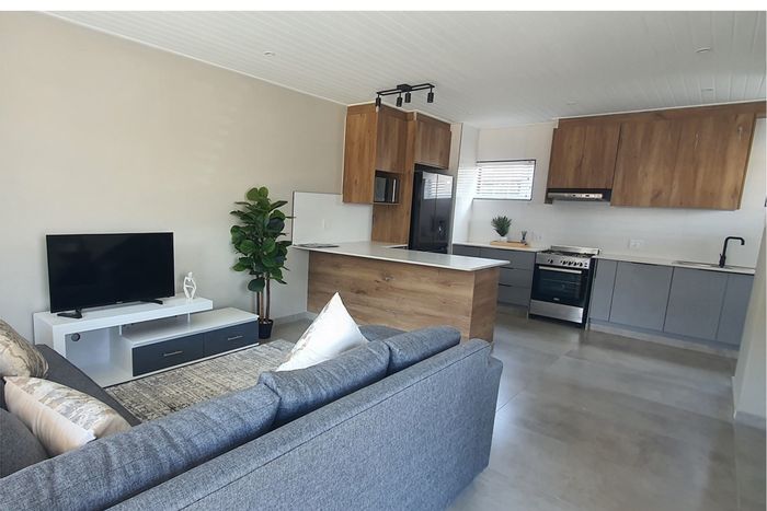 For Sale: Apartment in Secunda Central with 2 bedrooms, secure complex, fiber internet.