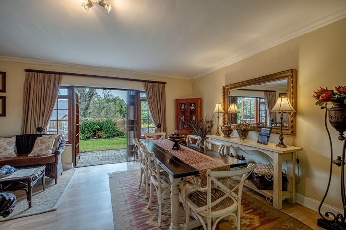 For Sale: 3-Bedroom Townhouse in Lorraine with double garage and enclosed garden.