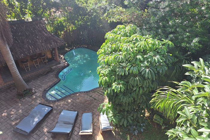 House to Rent in Compensation Beach: 3 beds, 3.5 baths, includes utilities and services.