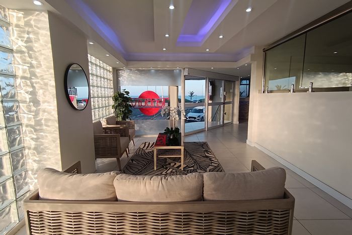 South Beach Apartment To Rent: 1BR, sea views, security, parking, close to amenities.