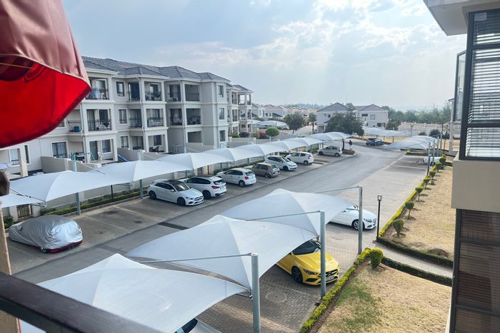 3-Bedroom Apartment For Sale in Summerset with Balcony and Covered Parking.