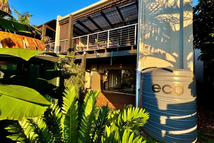 For Sale: Salt Rock Townhouse with 4 beds, en-suite flatlet, and greenbelt views.