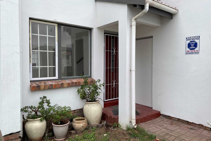 For Sale: Spacious 3-Bedroom Townhouse in King Williams Town Central with Private Garden.