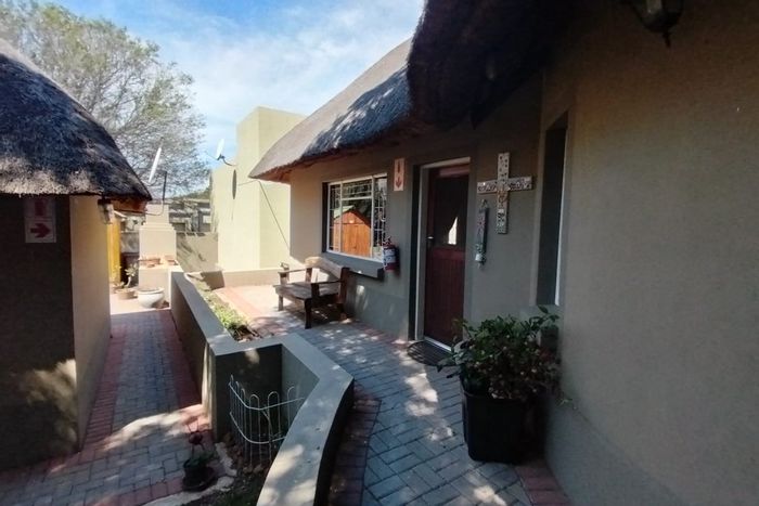 Rietfontein House For Sale: 2 Bedrooms, Lapa, Garden, Carport, Community Amenities.