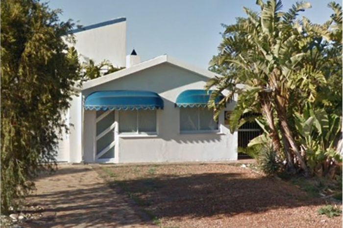 House To Rent in Table View: 1-bedroom, private entrance, Wi-Fi, secure parking.