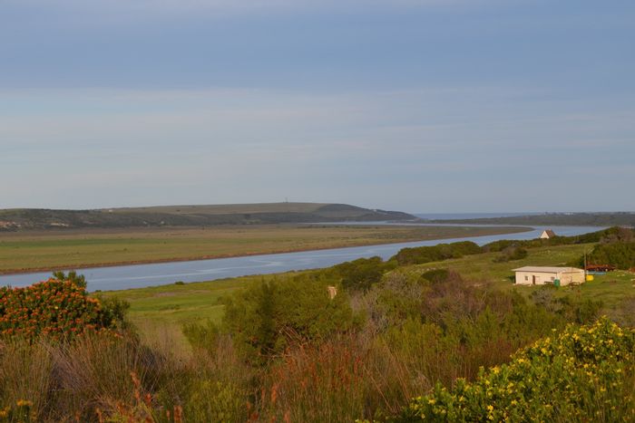 Vacant Land Residential in Gouritsmond Central, 70 HA with river views and borehole.