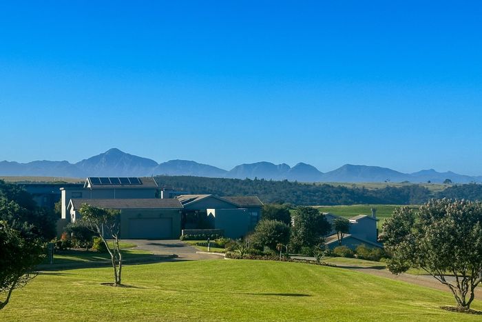Oubaai For Sale: Vacant Land Residential, 1144m² with ocean views and golf access.