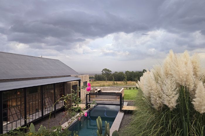 Glen Cullen Private Country Estate House For Sale: Off-grid living, pool, security features.