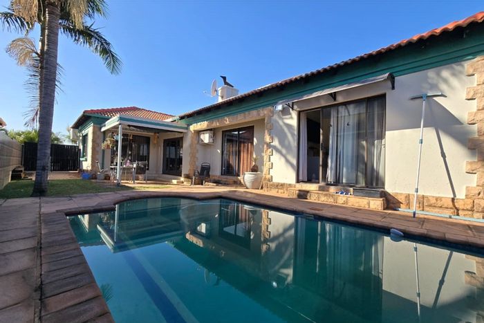 Rose Acres Estate House For Sale: 3 beds, pool, security, garage, inverter.