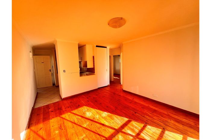 Morningside Apartment To Rent: 2 beds, pool, garden, 24-hour security, covered parking.