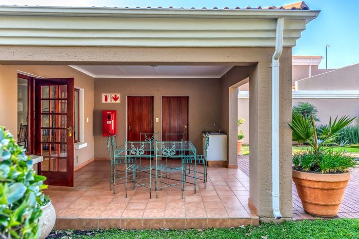 Lonehill Townhouse For Sale: 3 Bedrooms, garden, pool, security, and estate amenities.