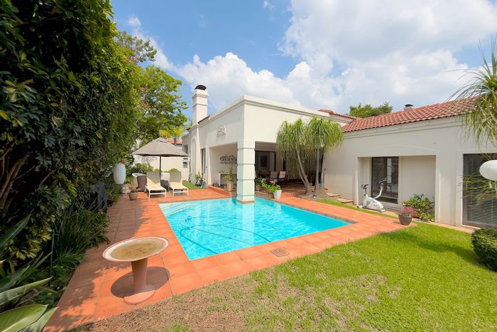 To Rent: House in Dainfern Ridge with pool, garden, and corporate lease option.