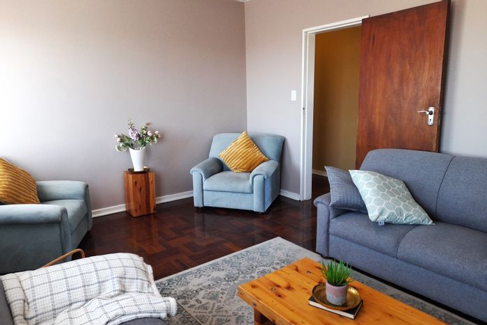 For Sale: 2-Bedroom Apartment in Sydenham with parking, near schools and amenities.