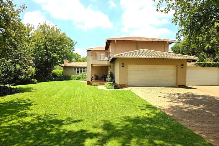 For Sale: Unique House in Henley On Klip with three residences, pool, and gardens.