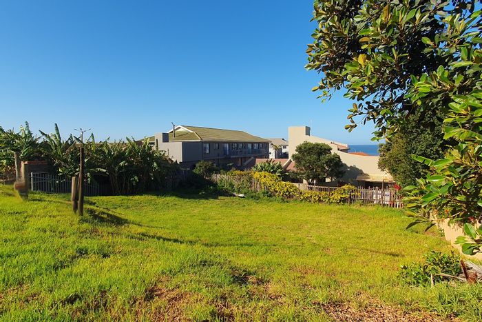 Vacant Land Residential in Ferreira Town: 558m², near beach and amenities, For Sale.