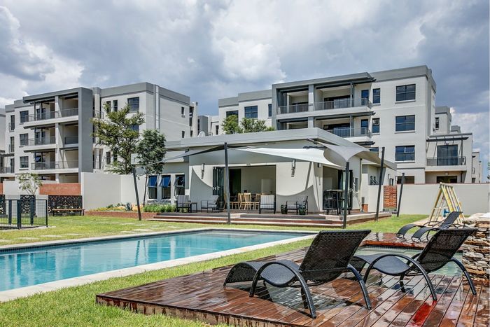 Kyalami Apartment To Rent: 2 Bedrooms, Gym, Pool, Eco-friendly Appliances, Great Location.