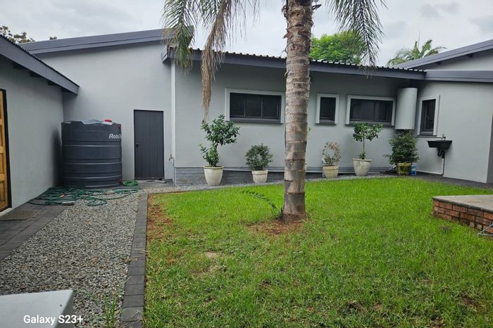 For Sale: 4-Bedroom House in Sinoville with Pool, Flatlet, and Ample Parking.
