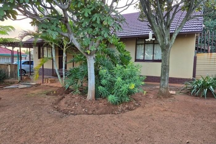 Danville House For Sale: 3 Bedrooms, Large Garden, Gated Community, Secure Living.