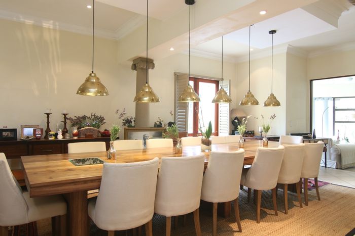 House To Rent in Dainfern Golf Estate: 4 beds, pool, garden, staff room.