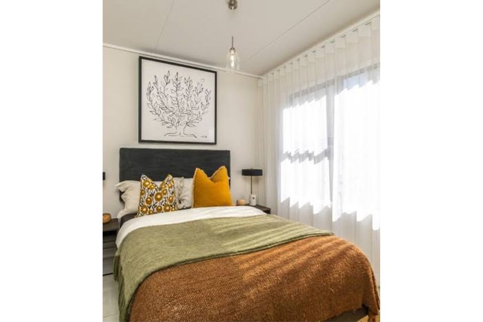 For Sale: Apartment in Linbro Park with eco-friendly amenities and lifestyle center access.