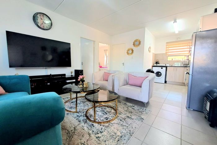 2-Bedroom Apartment For Sale in Albertsdal with 24-hour security and convenient access.