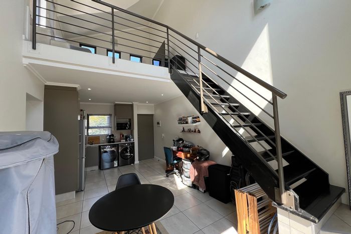 1-bedroom apartment in Craigavon with gym, pool, clubhouse, and 24hr security. To Rent.